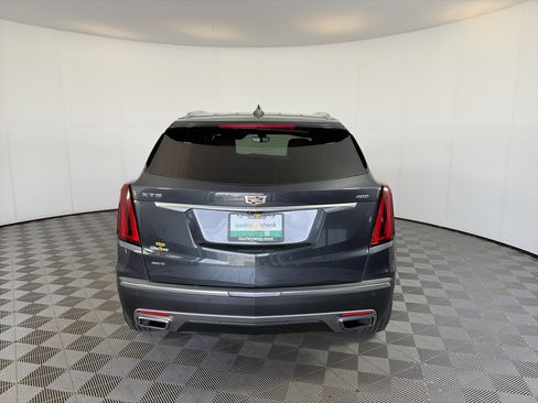 Used 2023 Cadillac XT5 Premium Luxury w/ Technology Package AWD/4WD image 9
