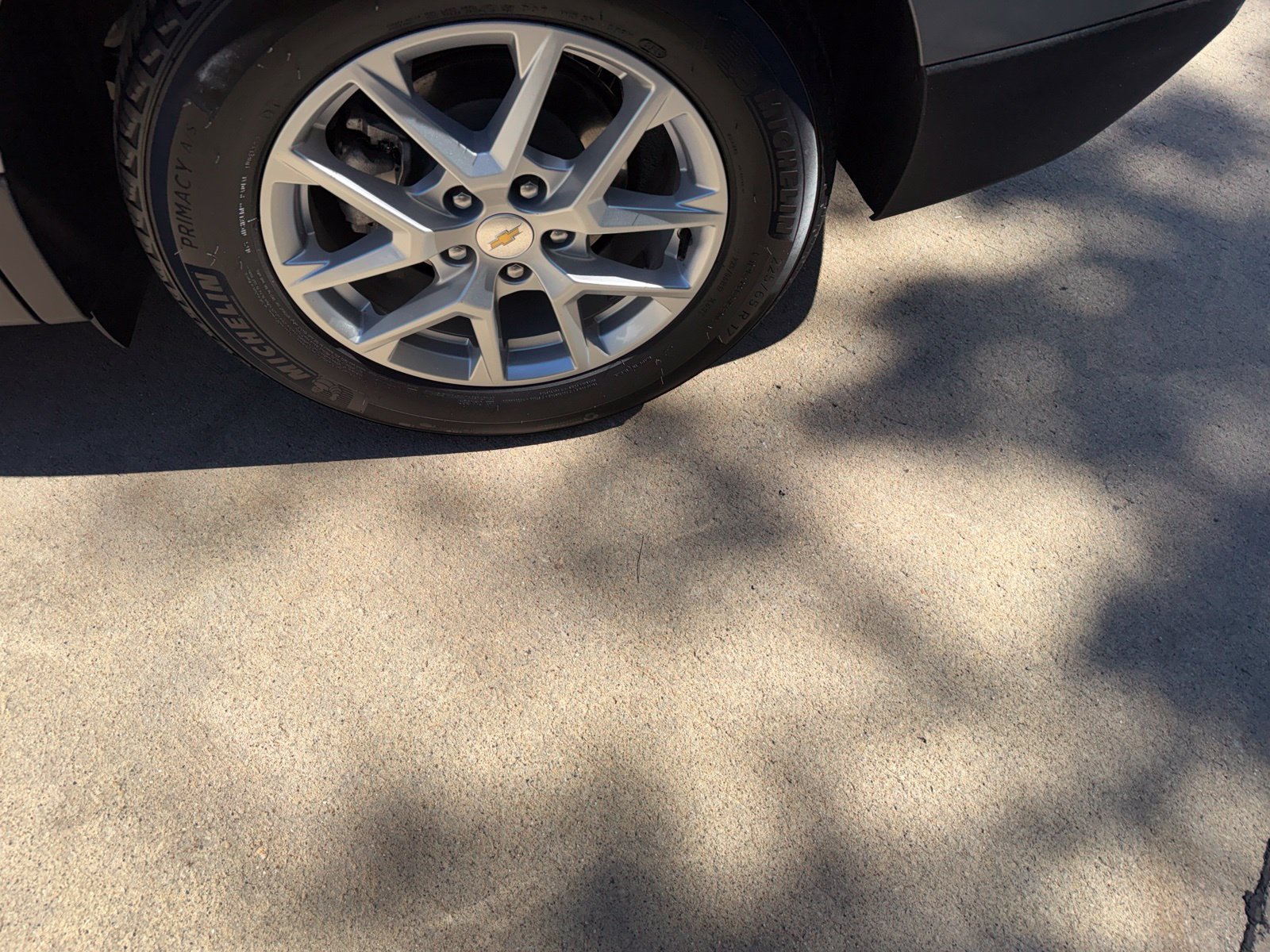 Used 2024 Chevrolet Equinox LT w/ LPO, Floor Liner Package FWD image 36