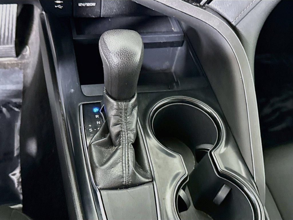 Certified 2018 Toyota Camry LE FWD image 10