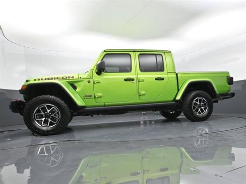 Used 2025 Jeep Gladiator Rubicon AWD/4WD image 29