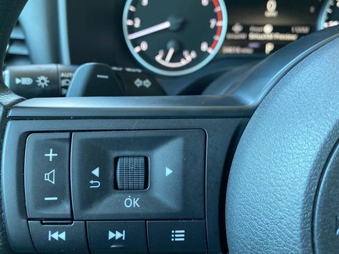 Certified 2023 Nissan Rogue S AWD/4WD image 31