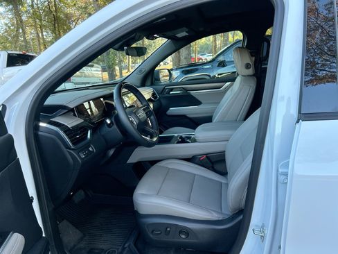 Used 2026 GMC Acadia Elevation w/ Super Cruise Package image 16