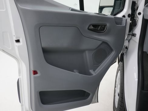 Used 2017 Ford Transit 150 XLT image 11