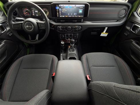 New 2025 Jeep Gladiator Rubicon w/ Convenience Group image 10