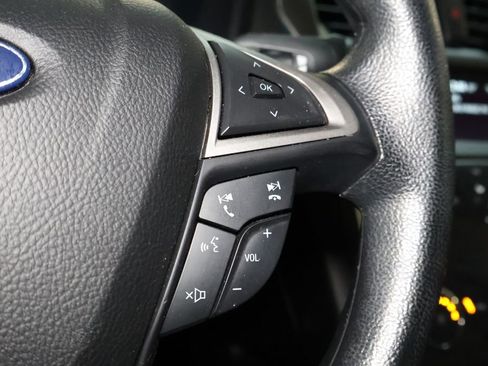 Used 2020 Ford Fusion S FWD image 19
