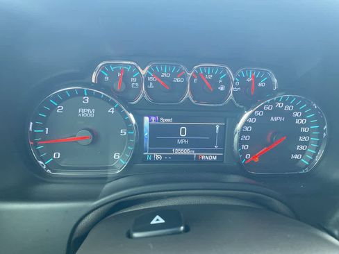 Used 2015 Chevrolet Suburban LTZ image 15