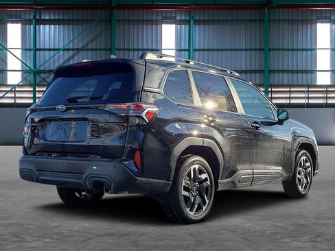 Used 2025 Subaru Forester Limited w/ Popular Package #2 AWD/4WD image 5