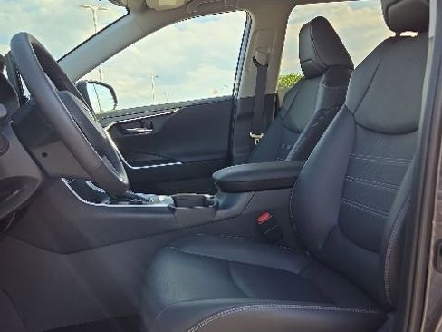 Used 2024 Toyota RAV4 Limited w/ Advanced Technology Package AWD/4WD image 9