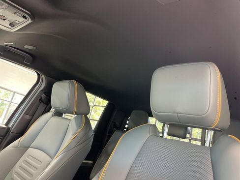 Used 2025 Toyota Tacoma 4x4 Double Cab Hybrid image 29