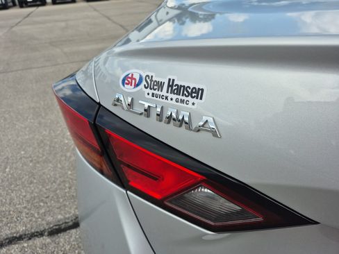 Used 2020 Nissan Altima 2.5 SR FWD image 29