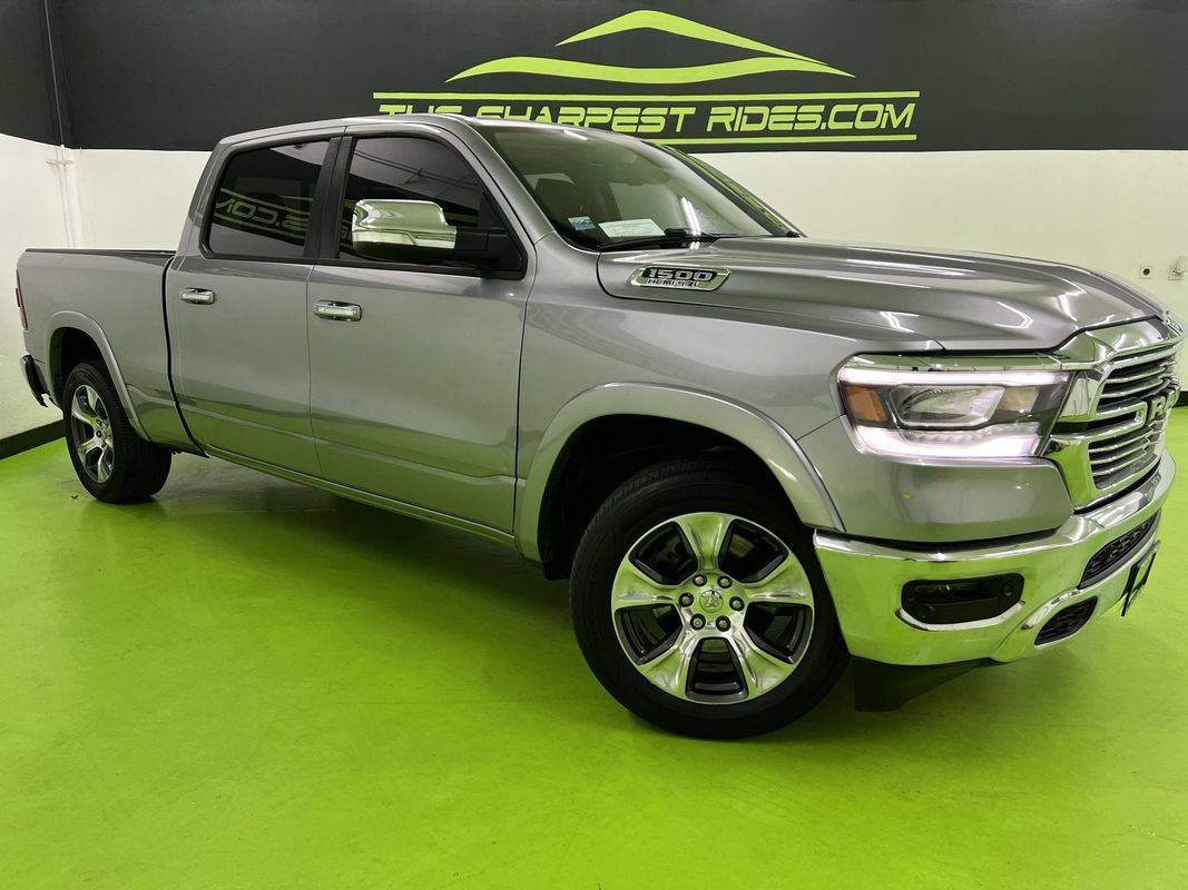 Used 2019 RAM 1500 Laramie AWD/4WD image 1