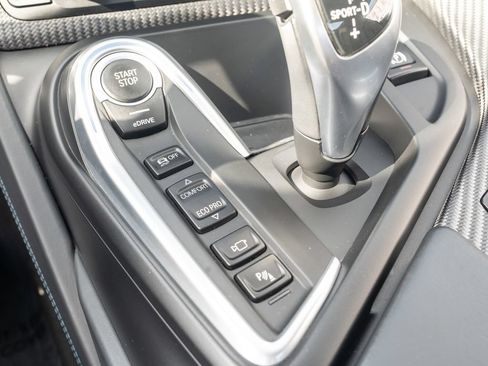 Used 2019 BMW i8 Roadster AWD/4WD image 29