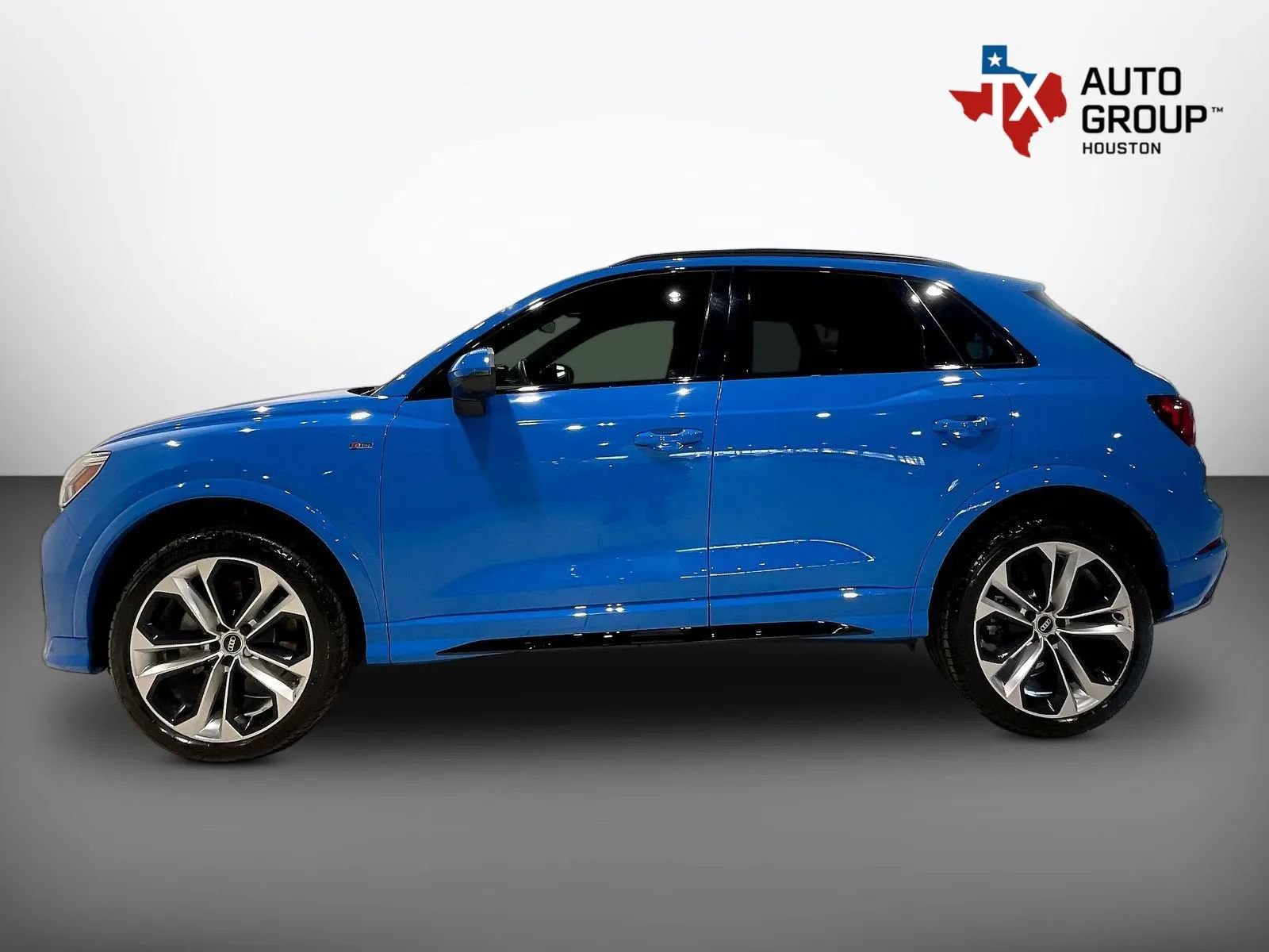 Used 2022 Audi Q3 2.0T Premium Plus AWD/4WD image 9