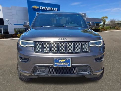Used 2020 Jeep Grand Cherokee Altitude AWD/4WD image 23