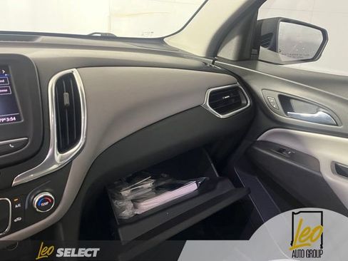 Used 2021 Chevrolet Equinox LS w/ LS Convenience Package AWD/4WD image 22
