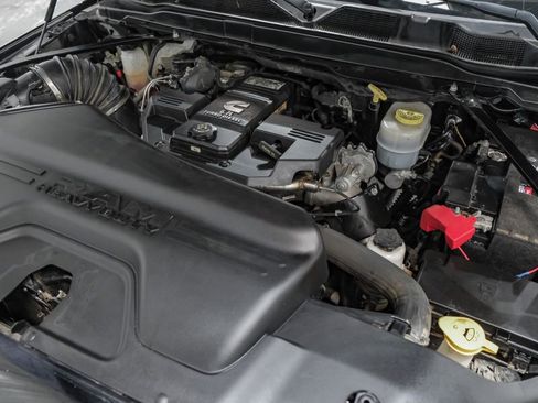 Used 2022 RAM 3500 Laramie image 61