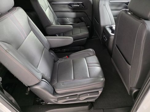 Used 2025 Chevrolet Suburban RST w/ RST Capability Package AWD/4WD image 29