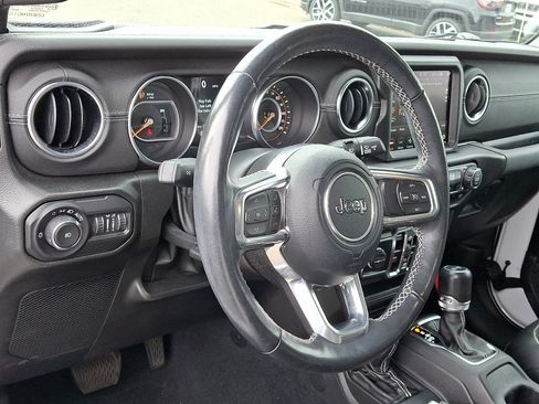 Certified 2022 Jeep Wrangler Unlimited Sahara w/ LED Lighting Group AWD/4WD image 25