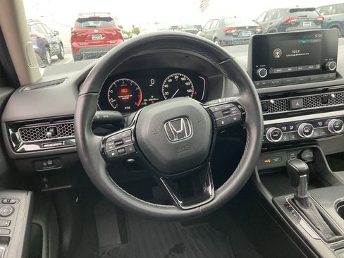 Used 2022 Honda Civic EX image 11