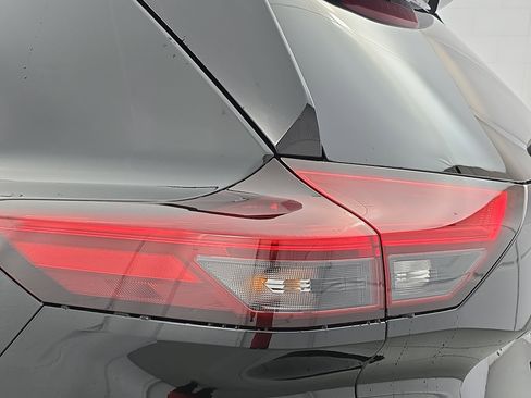 New 2026 Nissan Rogue Platinum AWD/4WD image 35