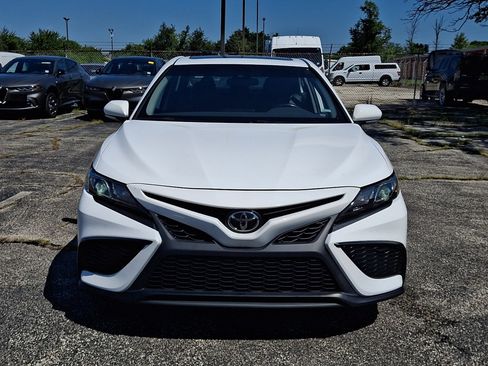 Used 2024 Toyota Camry SE FWD image 8