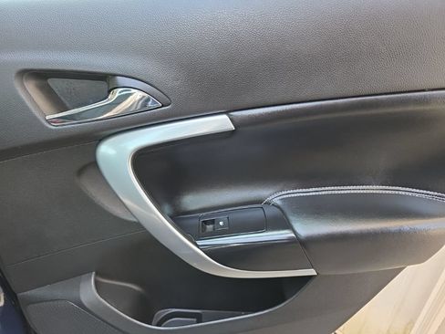 Used 2017 Buick Regal Sport Touring FWD image 24