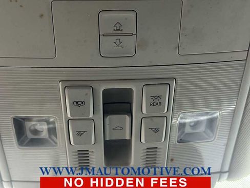 Used 2022 Volkswagen Atlas SEL R-Line image 40