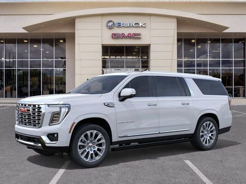 New 2026 GMC Yukon XL Denali w/ Denali Reserve Package AWD/4WD image 2