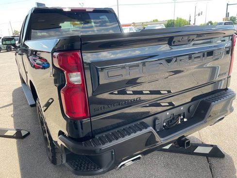 Used 2023 Chevrolet Silverado 1500 RST w/ Z71 Off-Road Package AWD/4WD image 5