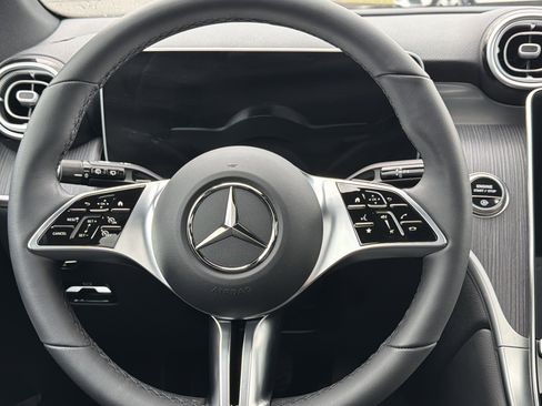 Used 2026 Mercedes-Benz GLC 300 4MATIC image 13