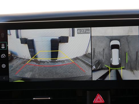 Used 2025 Kia Carnival SX FWD image 32