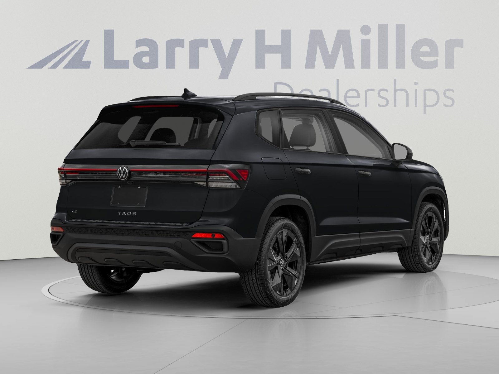 Used 2025 Volkswagen Taos SE AWD/4WD image 2