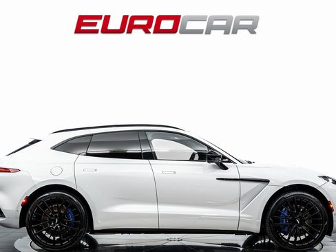 Used 2022 Aston Martin DBX image 6