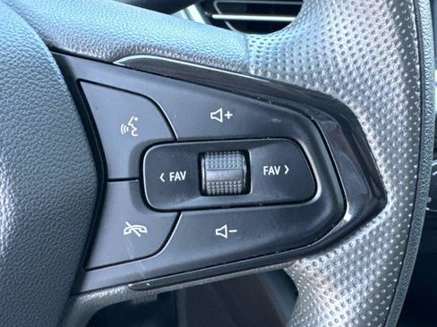 Used 2024 Chevrolet Trax LS FWD image 30