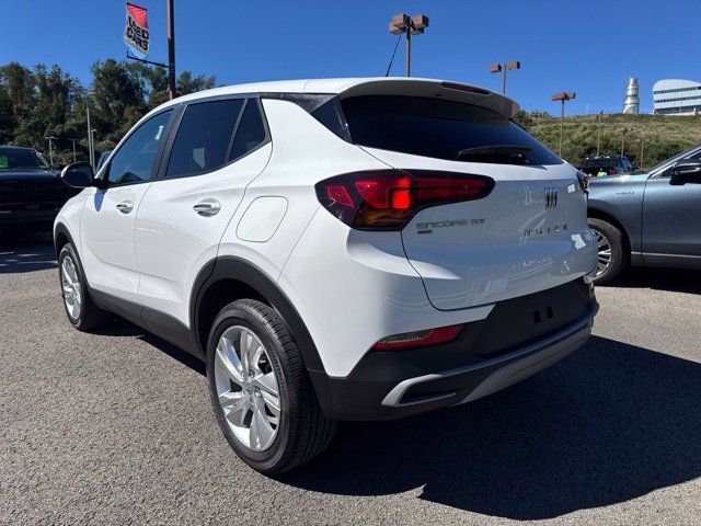 Used 2025 Buick Encore GX Preferred AWD/4WD image 4