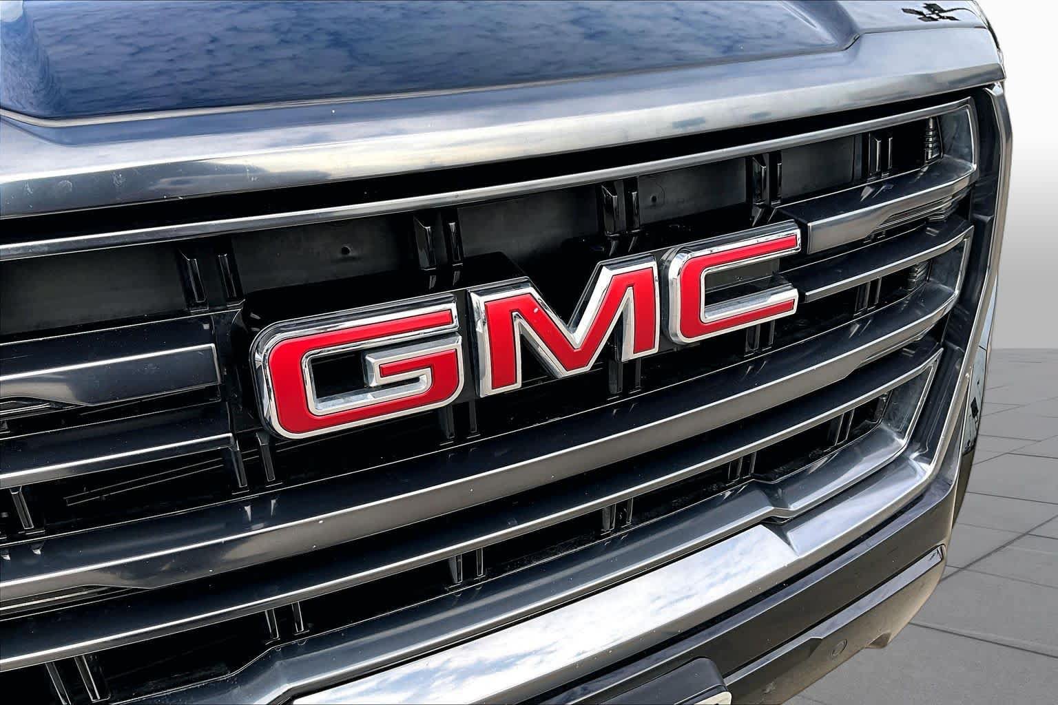 Used 2024 GMC Yukon AT4 AWD/4WD image 30