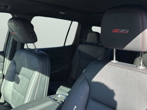 Used 2025 Chevrolet Traverse Z71 w/ Driver Confidence Package image 10