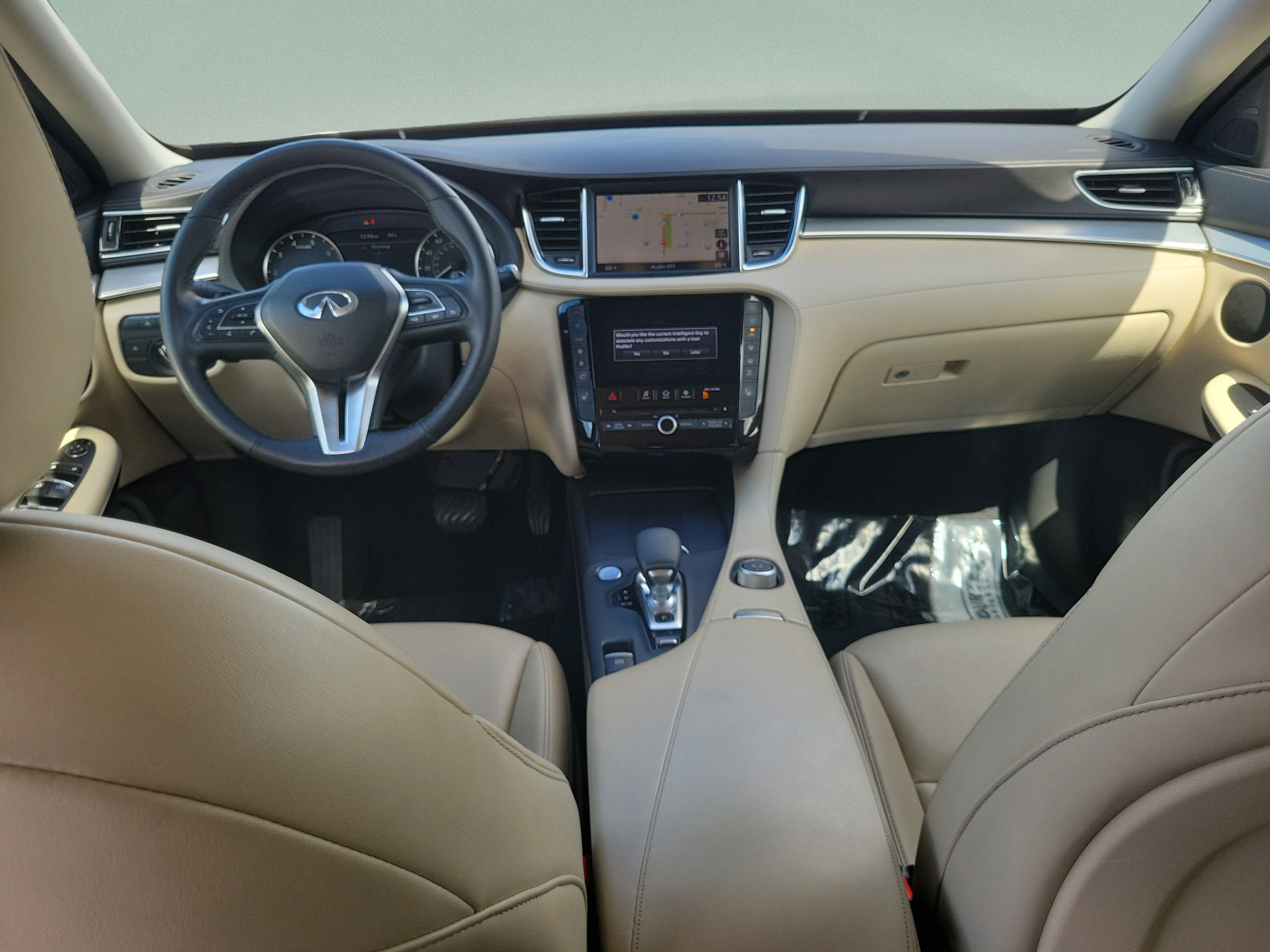 Used 2020 INFINITI QX50 Luxe w/ Navigation Package FWD image 11