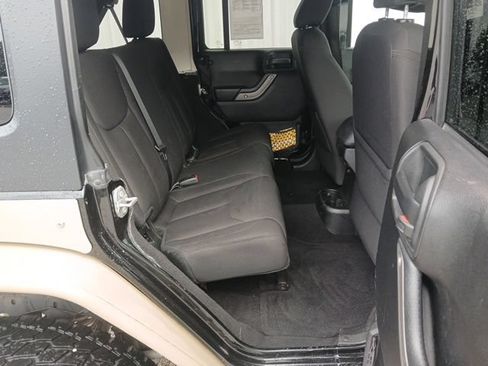 Used 2017 Jeep Wrangler Unlimited Sport w/ Quick Order Package 24S AWD/4WD image 22