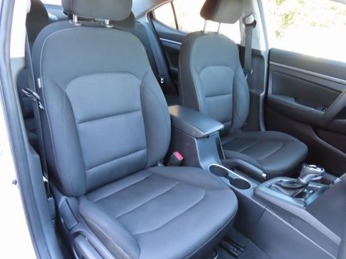 Used 2018 Hyundai Elantra SEL image 34