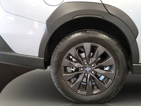 Used 2025 Subaru Outback Onyx Edition AWD/4WD image 25