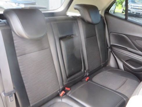 Used 2016 Buick Encore FWD image 37
