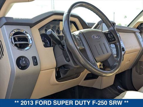 Used 2013 Ford F250 Lariat w/ Lariat Interior Pkg image 12