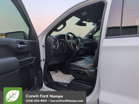 Used 2021 GMC Sierra 1500 AT4 w/ AT4 Carbonpro Edition AWD/4WD image 9