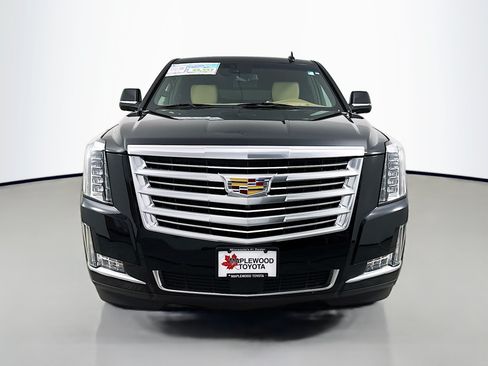 Used 2019 Cadillac Escalade ESV Platinum AWD/4WD image 2