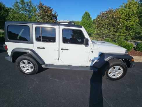 Used 2020 Jeep Wrangler Unlimited Sport S AWD/4WD image 9