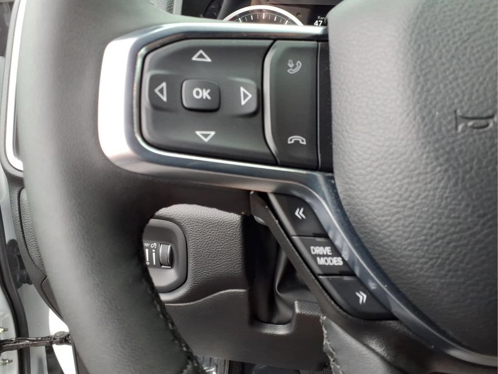Used 2026 RAM 1500 Laramie AWD/4WD image 19