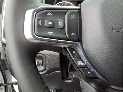 Used 2026 RAM 1500 Laramie AWD/4WD image 19