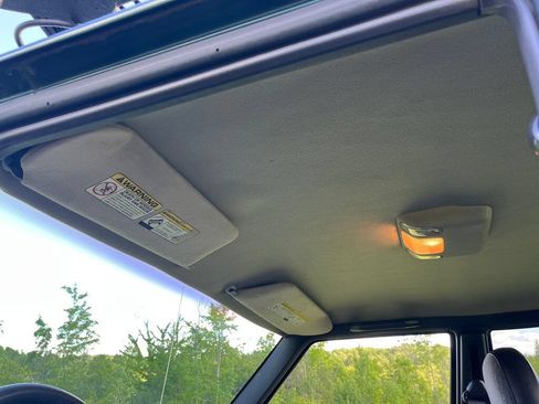 Used 2001 Jeep Cherokee Sport AWD/4WD image 33