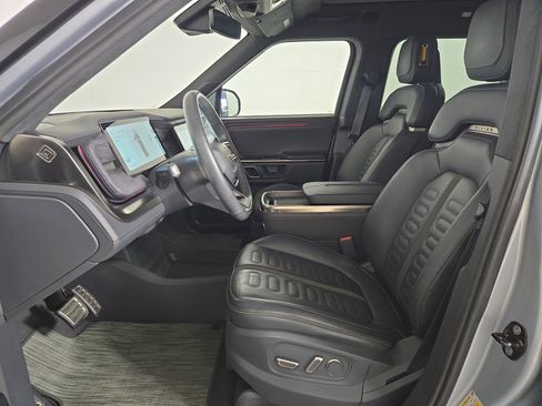 Used 2022 Rivian R1T Launch Edition image 20